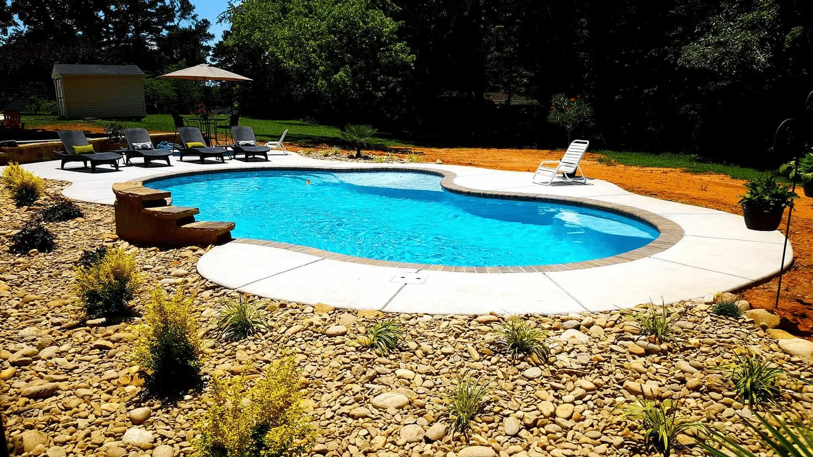 Custom concrete pool in Huntersville, NC